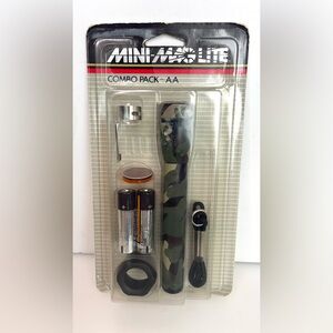 RARE Vintage 1985 Mini Maglite Combo Pack AA Camo Collectible